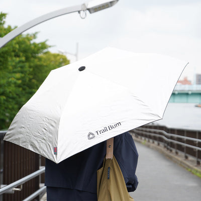 【TRAILBUM / LIGHTTREK ULTRA UV】山でも街でも使える万能折りたたみ傘