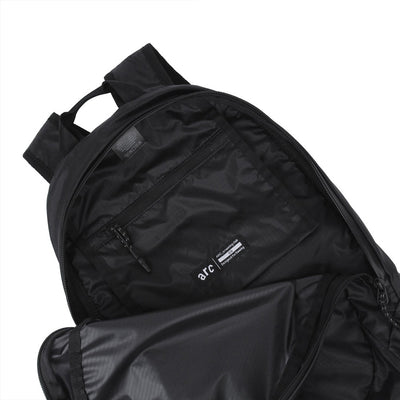 【2025秋冬】UL フラット バックパック 6L