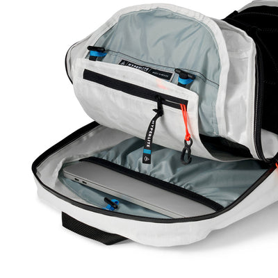 【Hyperlite Mountain Gear】DAYBREAK 22