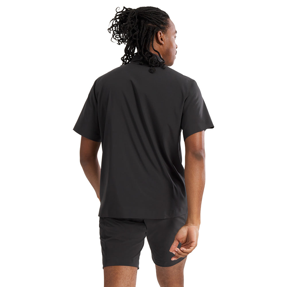 未使用 小紋プリントショートスリーブブラウス ブラック 26SS PRE-ORDER】3D Sporty Switching Prime-Over Short-sleeved Shirt